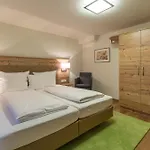 Bed & Breakfast Gaestehaus Burgblick